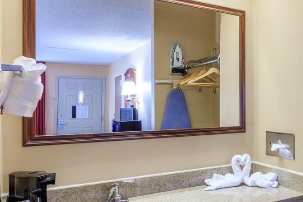 Angel Inn Central (Branson)